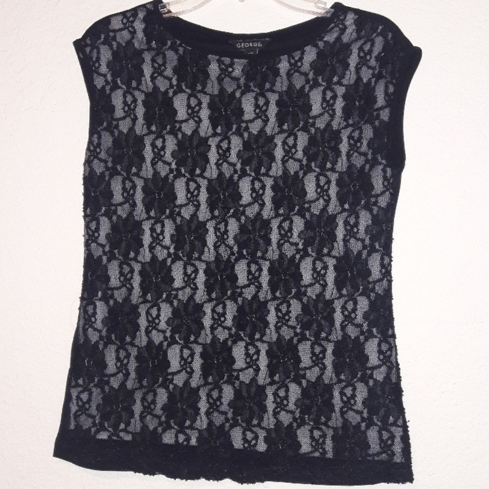 BLACK LACE SLEEVLESS TOP